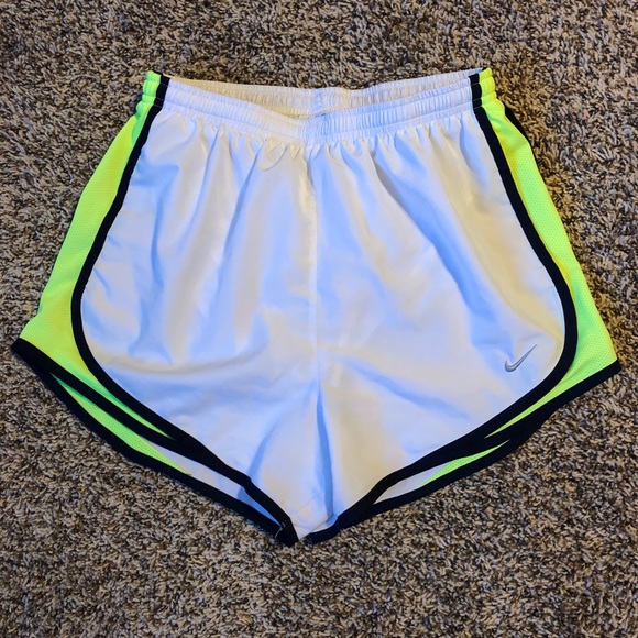 Nike Pants - Nike DriFit Tempo Running Shorts